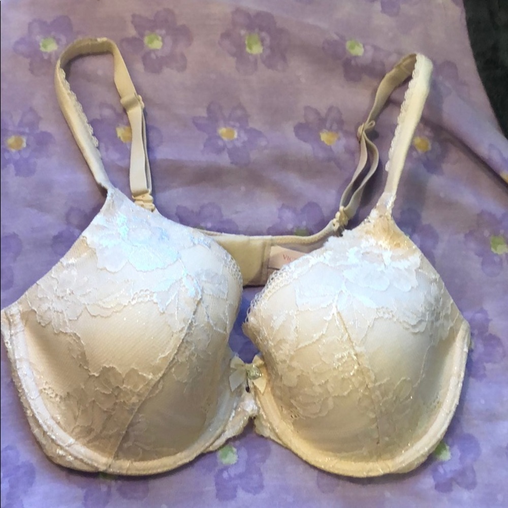 Victoria’s Secret Bra 34D EUC